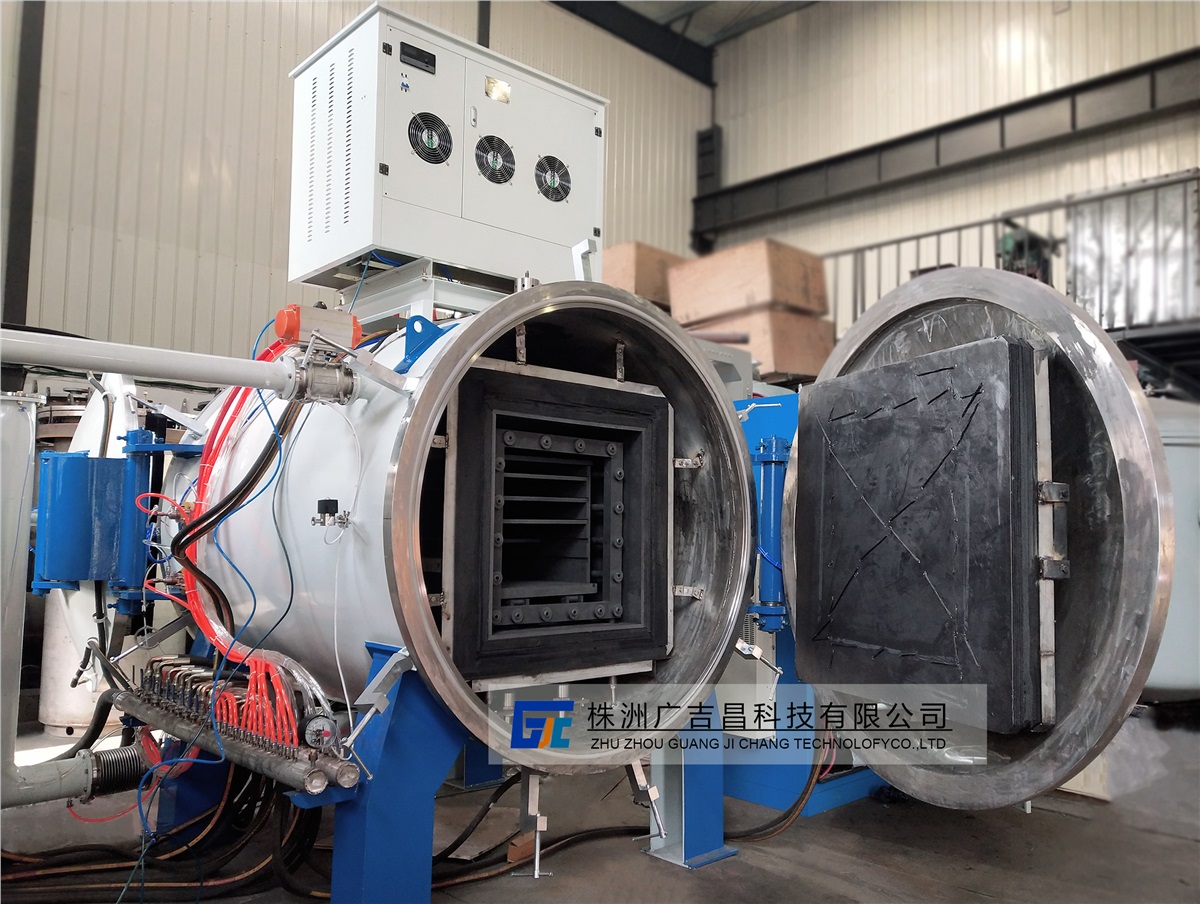 高温真空炉的内胆材质