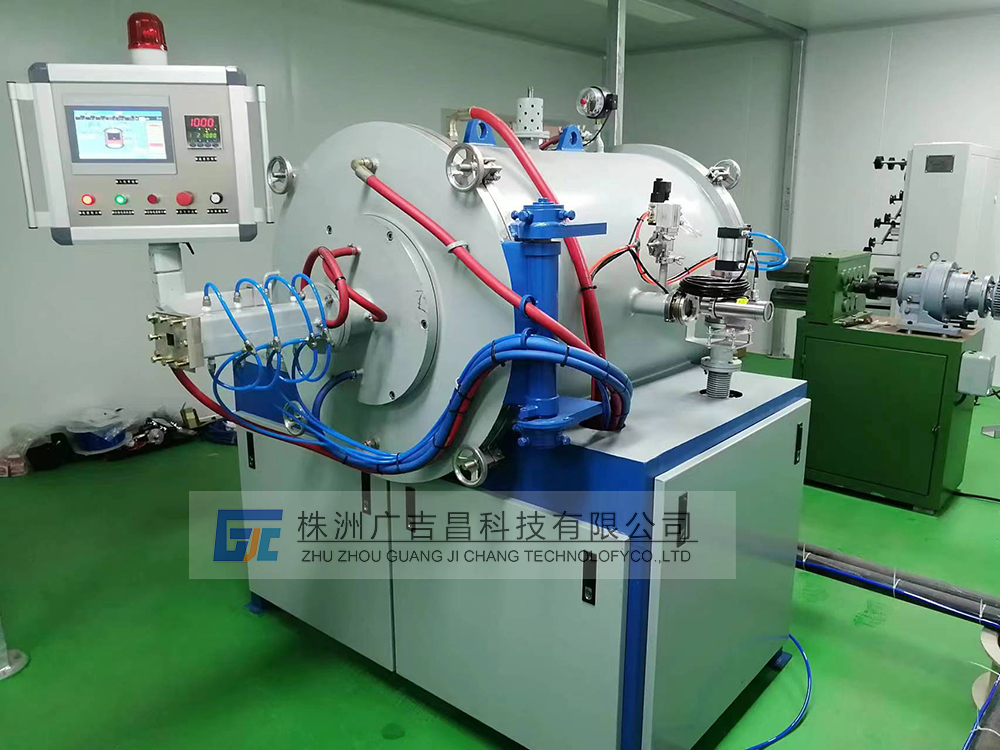 碳纤维连续石墨化炉安装调试完毕